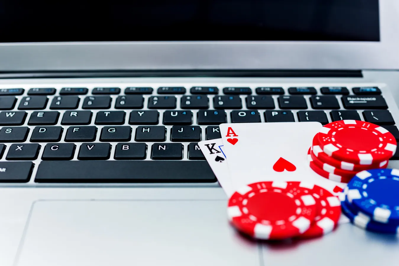 King Johnnie Casino: Mastering the Art of Jewel Stacking during Holidays